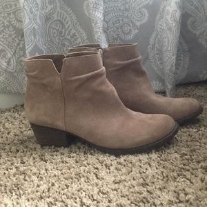 Cute Steve Madden booties!
